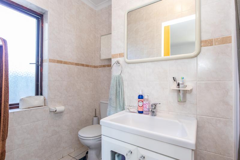 To Let 3 Bedroom Property for Rent in Kirstenhof Western Cape